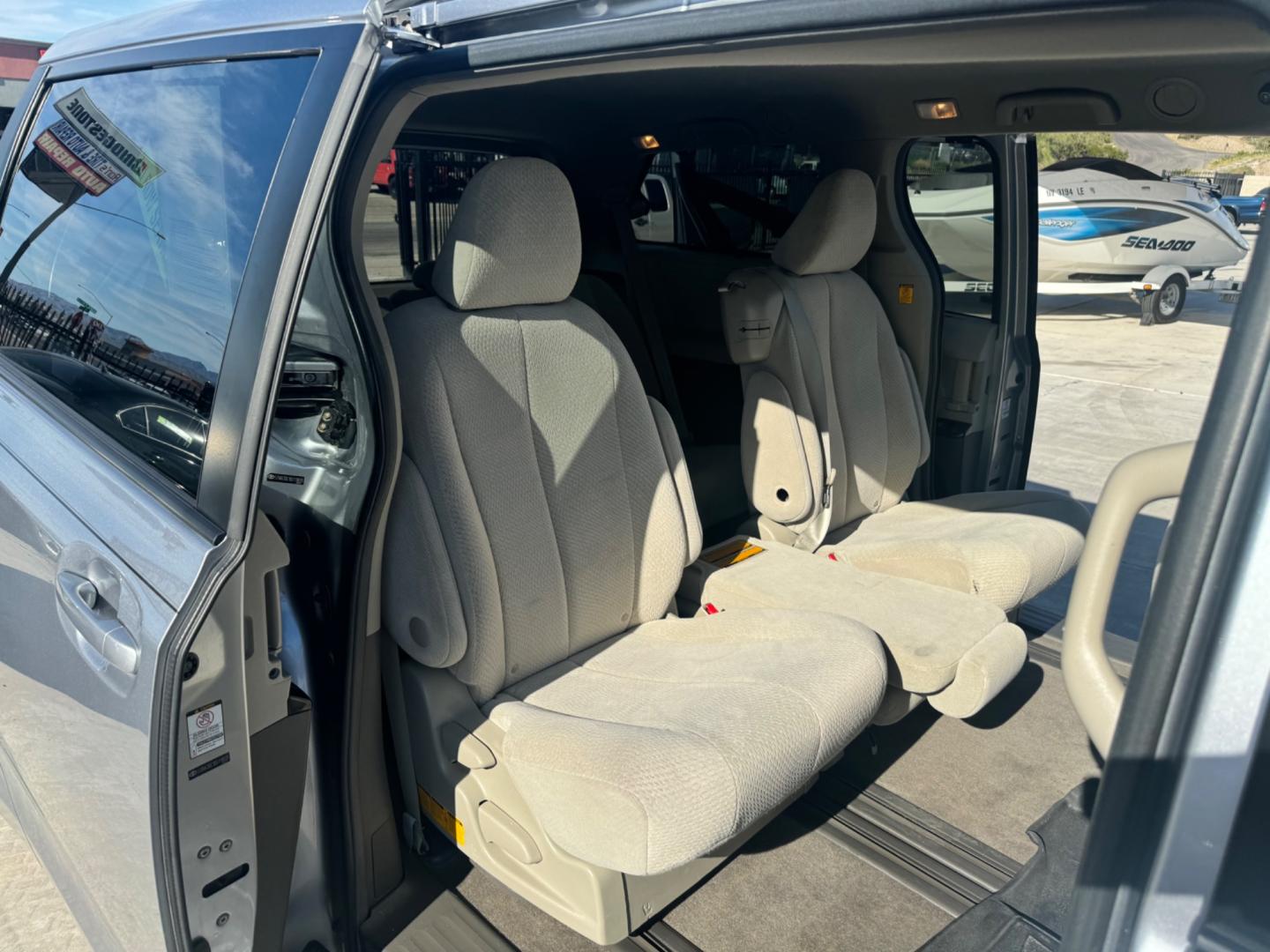 2011 Silver Toyota Sienna (5TDKK3DC1BS) , located at 2190 Hwy 95, Bullhead City, AZ, 86442, (928) 704-0060, 0.000000, 0.000000 - Photo#11